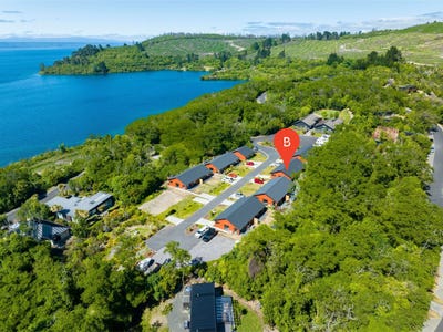 /international/nz/7-winnie-close-acacia-bay-taupo-380066175222/