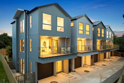 /international/nz/new-lynn-waitakere-city-380066174688/