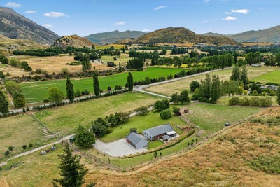 /international/nz/dalefield-wakatipu-basin-queenstown-380066111050/