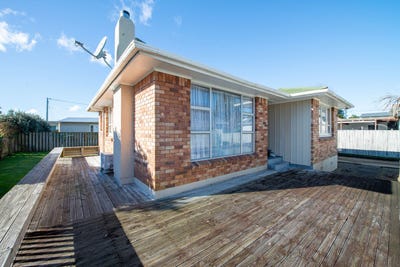 /international/nz/koutu-rotorua-380066096338/