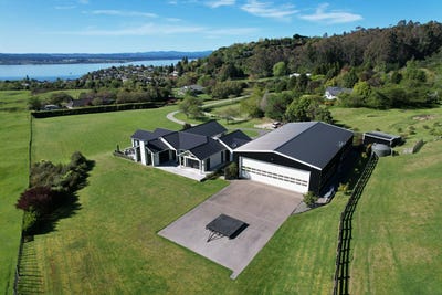 /international/nz/28-te-moenga-park-acacia-bay-taupo-380066122533/