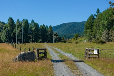 /international/nz/990-howard-valley-road-st-arnaud-tasman-380066081986/