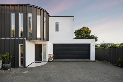 /international/nz/castor-bay-auckland-380066092120/
