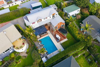 /international/nz/otumoetai-tauranga-380066116858/