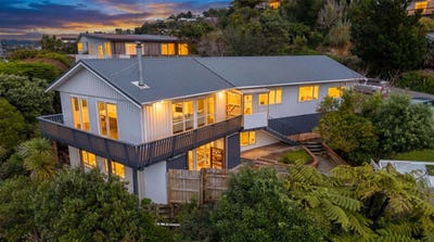 /international/nz/51-winston-street-crofton-downs-wellington-city-380066168450/