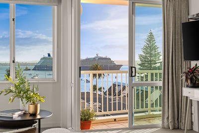/international/nz/12-maunganui-road-mount-maunganui-bay-of-plenty-380066092775/