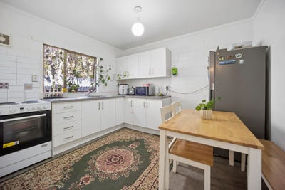 /international/nz/41-woodward-road-mount-albert-auckland-city-380066111356/