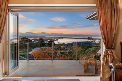 /international/nz/10-the-rise-mount-pleasant-canterbury-380066119074/