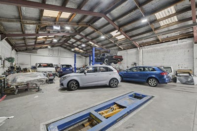 /international/nz/36-victoria-street-petone-lower-hutt-city-380066152869/