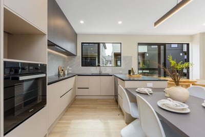 /international/nz/forrest-hill-north-shore-city-380066109061/