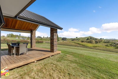 /international/nz/62-paparamu-road-tirau-tararua-380066100832/