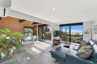 /international/nz/80-mccormacks-bay-road-mount-pleasant-christchurch-city-380066117690/