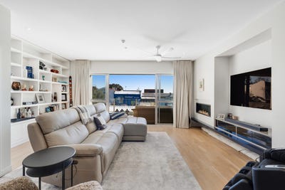 /international/nz/24-wellington-street-howick-manukau-city-380066108280/