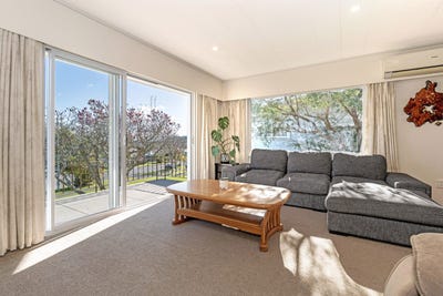 /international/nz/53-seddon-crescent-whataupoko-gisborne-380066183931/