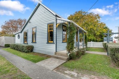 /international/nz/4-nobel-street-carterton-wairarapa-380066123251/