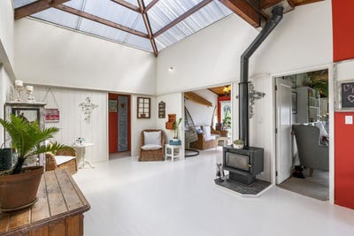 /international/nz/75-wright-road-dairy-flat-rodney-380066120900/