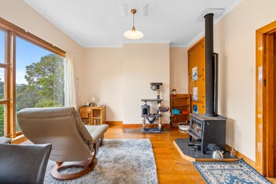 /international/nz/ryehill-street-calton-hill-dunedin-city-380066089365/