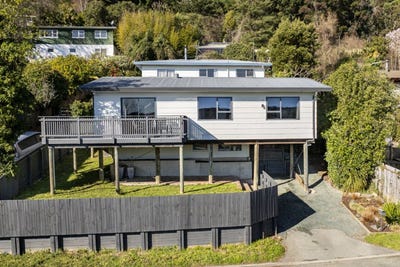 /international/nz/nelson-south-nelson-bays-380066179975/