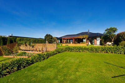 /international/nz/17-shearwater-drive-kaikoura-marlborough-380066123316/