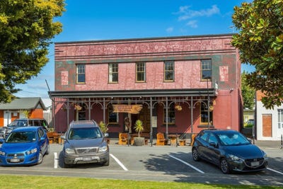 /international/nz/20-memorial-square-carterton-wairarapa-380066151299/
