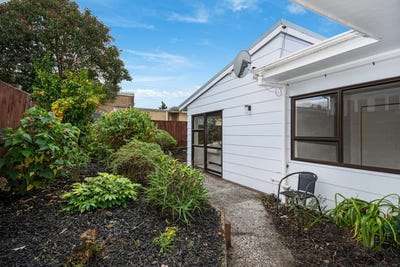 /international/nz/1-68-cairnfield-road-otangarei-whangarei-380066180121/