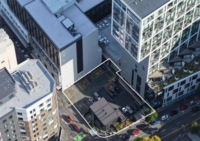 /international/nz/te-aro-wellington-city-380066147994/