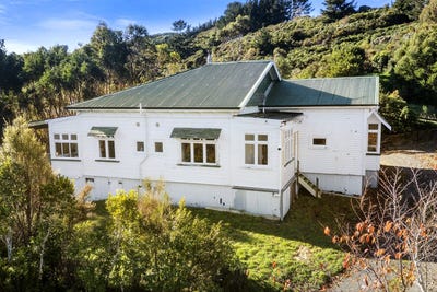/international/nz/8-mount-cecil-road-moonshine-valley-upper-hutt-city-380066094705/