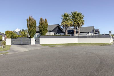 /international/nz/5-tupuhi-place-highlands-park-new-plymouth-380066106409/