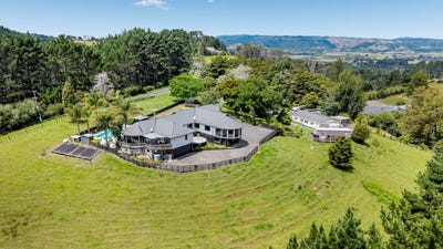 /international/nz/brookby-manukau-city-380066081436/