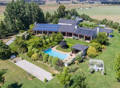 /international/nz/ballantyne-road-wanaka-wanaka-380066113162/