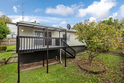 /international/nz/beach-haven-north-shore-city-380066104627/