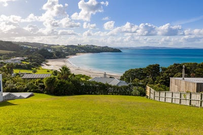 /international/nz/15-gazelle-way-langs-beach-whangarei-380066124744/
