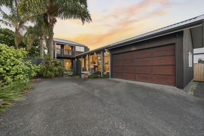 /international/nz/point-chevalier-auckland-city-380066118608/