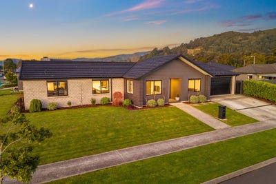 /international/nz/21-te-kaeaea-crescent-wallaceville-wellington-380066112077/