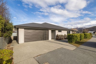 /international/nz/lower-shotover-queenstown-380066180479/
