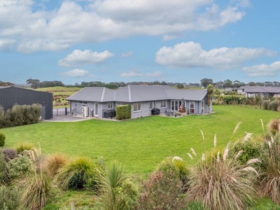/international/nz/67-watt-road-otatara-invercargill-city-380066183217/