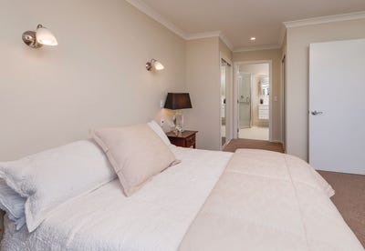 /international/nz/5-lisle-farm-drive-pukekohe-franklin-380066102688/