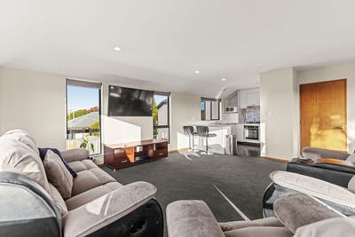 /international/nz/74b-sinclair-street-new-brighton-christchurch-city-380066183420/