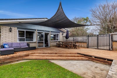 /international/nz/1263-egmont-road-egmont-village-new-plymouth-380066179175/