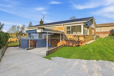 /international/nz/30-lynmore-drive-hillpark-manukau-city-380066122198/