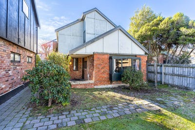 /international/nz/north-dunedin-dunedin-city-380066122546/