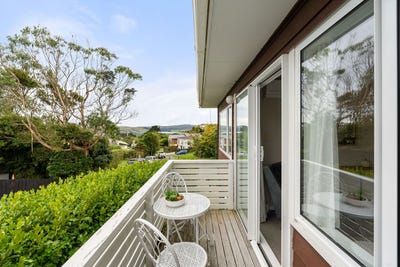 /international/nz/newlands-wellington-city-380066090087/