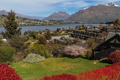 /international/nz/64-goldfield-heights-queenstown-central-central-otago-lakes-district-380066106201/