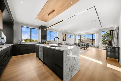 /international/nz/1-selwyn-crescent-forrest-hill-north-shore-city-380066172369/