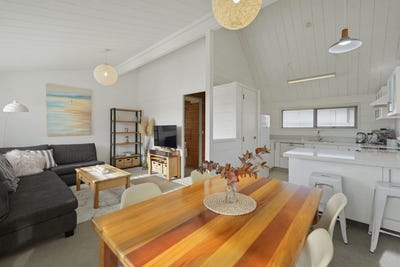 /international/nz/mount-maunganui-tauranga-380066118154/