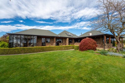 /international/nz/63-rosewill-valley-road-timaru-central-timaru-380066078723/