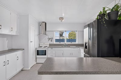 /international/nz/1-arney-street-tamatea-napier-city-380066175669/