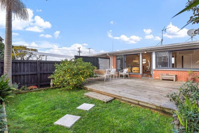 /international/nz/100-victoria-street-onehunga-auckland-380066112358/