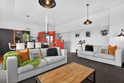 /international/nz/38-bay-street-petone-lower-hutt-city-380066097323/