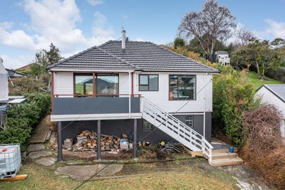 /international/nz/8-quarry-road-green-island-dunedin-city-380066176360/